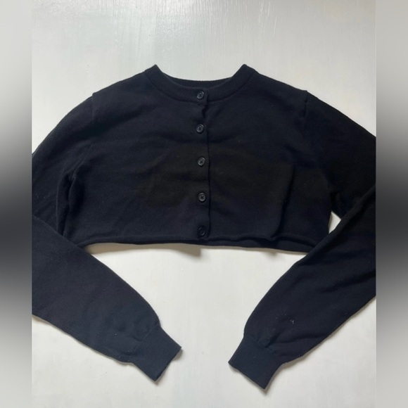 Brandy Melville Sweaters - brandy melville sweater